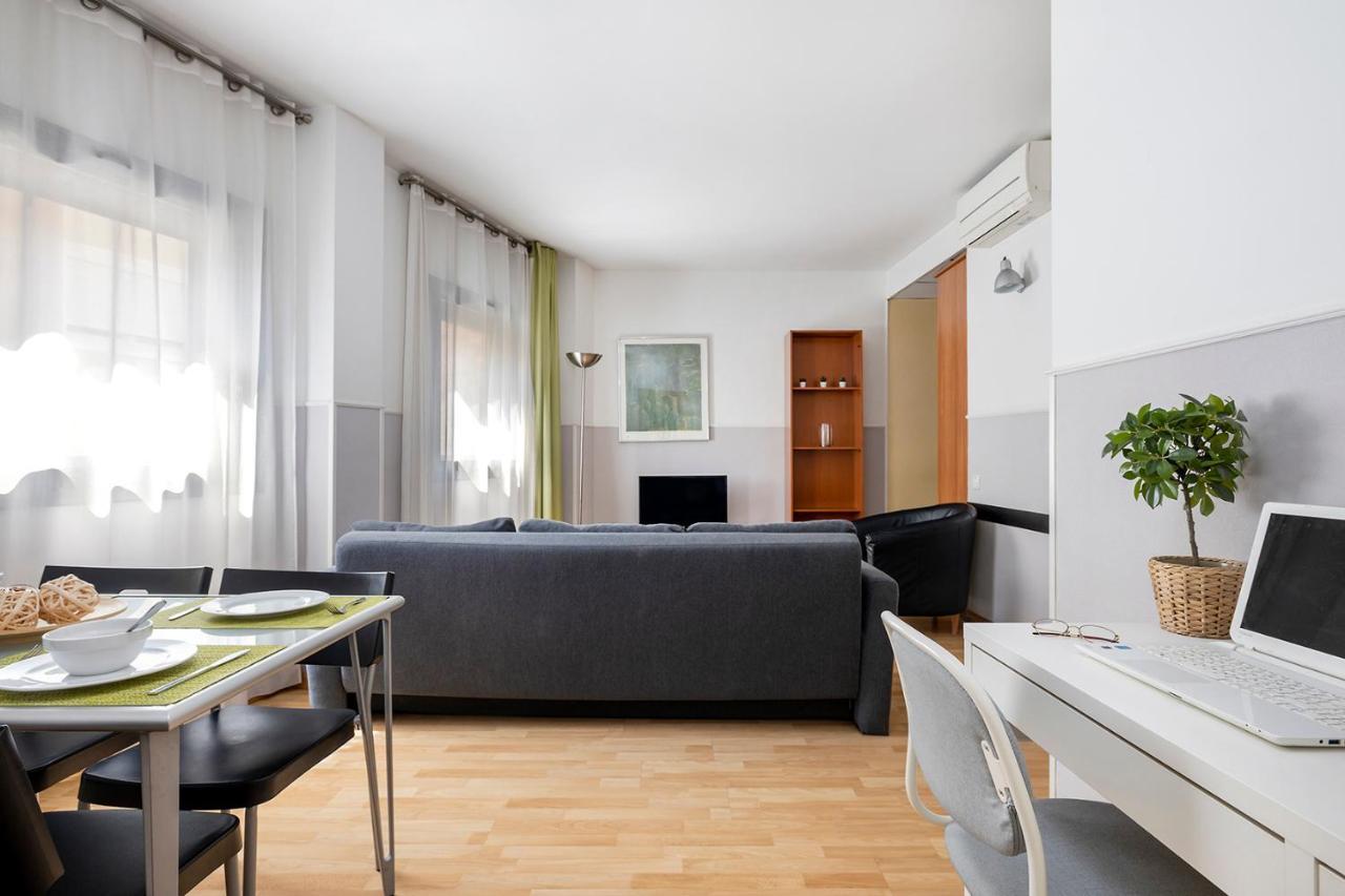 Sata Park Guell Area Apartment Barcelona